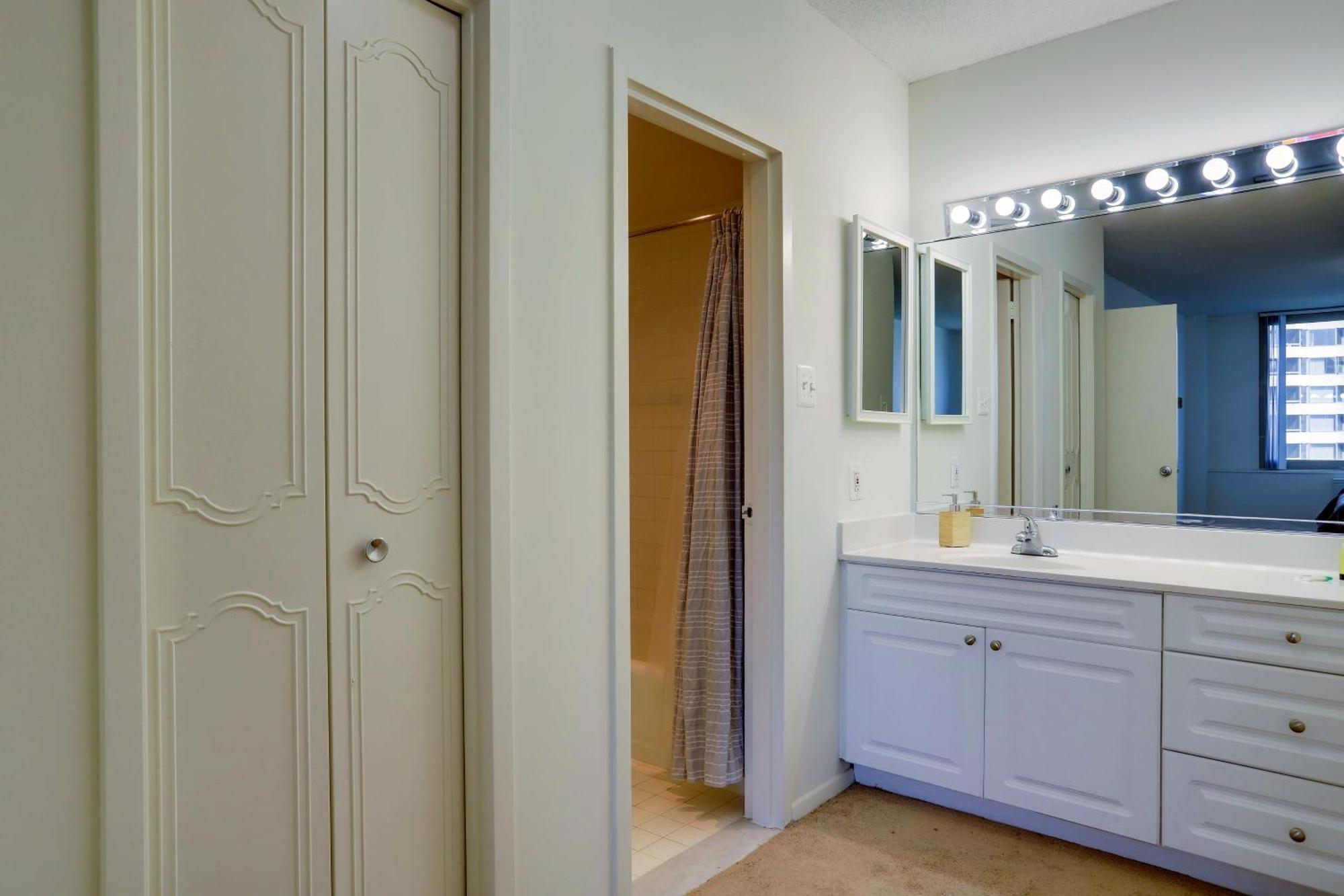 Fantastic 2 Bedroom Apartment With Gym At Arlington Luaran gambar